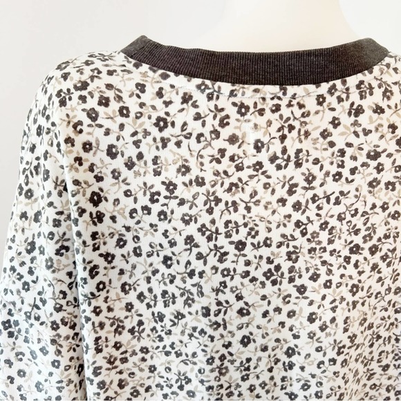 Lou & Grey Monochrome Animal Print Long Sleeve Top - Picture 5 of 6